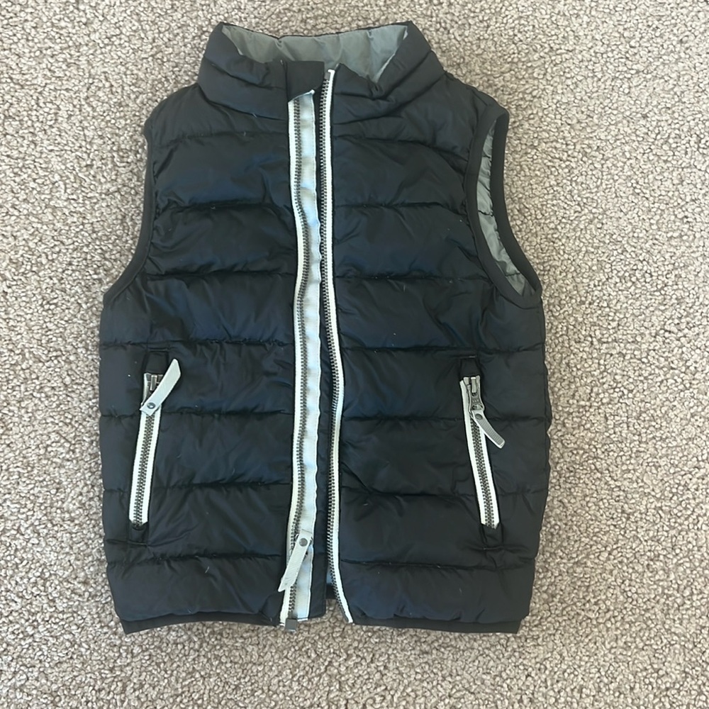 Hanna Andersson zip up puffer vest